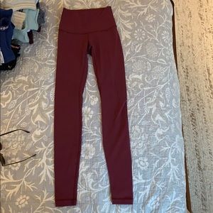 Lululemon wunder under maroon leggings